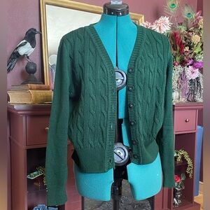 Seamstress of Bloomsbury 40s cardigan